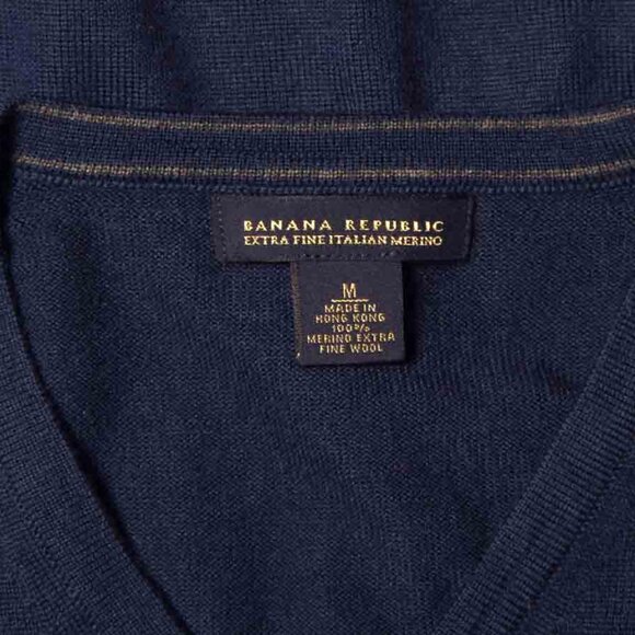 Banana Republic Italian Merino Wool Sweater Navy Blue V-Neck Men's Size Slim M - Picture 2 of 2